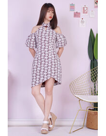 Fine Cutin White Lace Overlay Asymmetrical Hem Cheongsam Dress (Maroon)